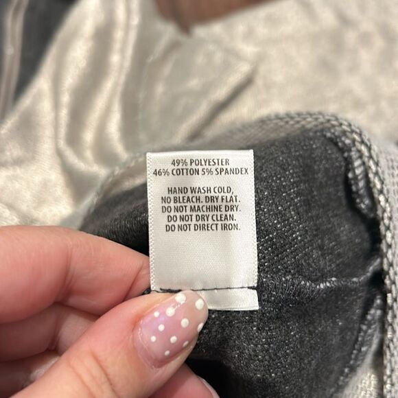 Bailey 44 Silver Top, Size Medium - Picture 7 of 10